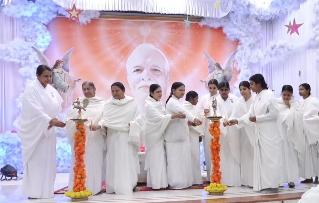 पीस ऑडिटोरियम में माय गिफ्ट टू गॉड महाशिवरात्रि 21 दिवसीय प्रोजेक्ट का हुआ उद्घाटन....
