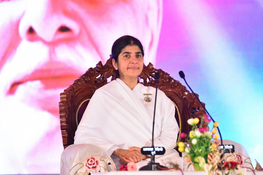 जीवन में क्षमा करने के लिए हर समय रेडी रहे...शिवानी दीदी