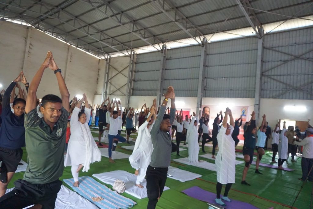इस्पात नगरी के विभिन्न स्थानों में ब्रह्माकुमारी बहनों ने कराया राजयोग का अभ्यास....
