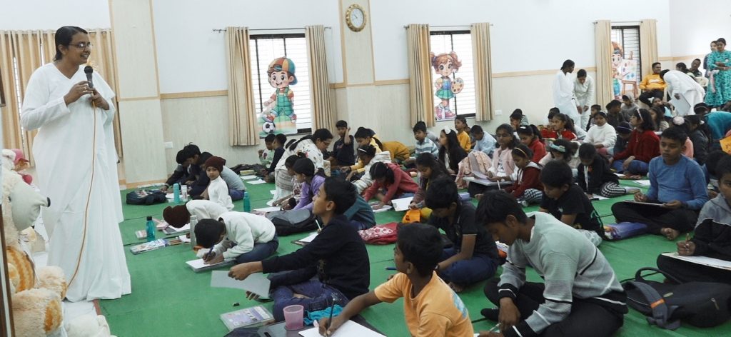 जीवन में आने वाले परिस्थितियों का धैर्यवत होकर सामना करना है...