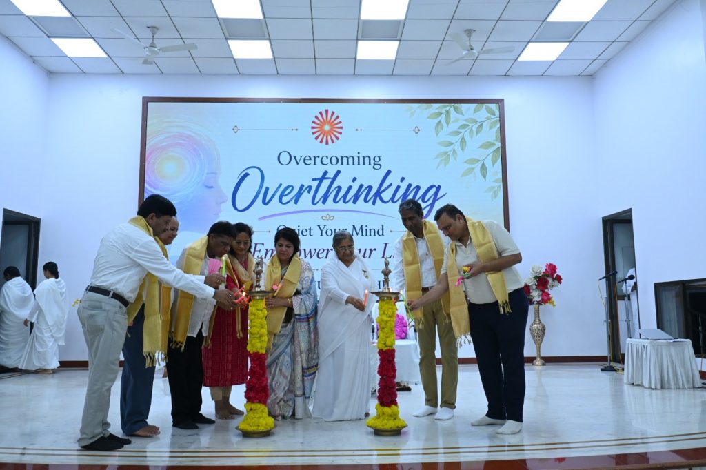 ज्यादा सोचने से तन मन की  बीमारियों का आगमन,करे प्राणायाम और राजयोग मेडिटेशन का अभ्यास