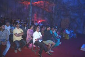 36 LAZER SHOW AOUDIANCE (17)