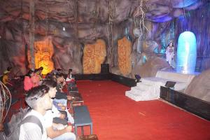 36 LAZER SHOW AOUDIANCE (5)