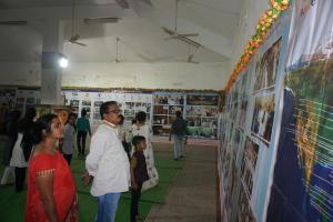40 INTERNETIONAL SERVICE EXBITION  (20)